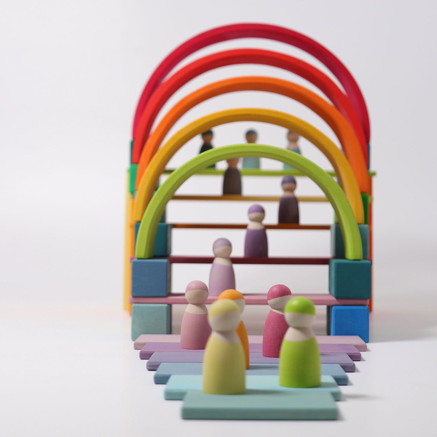 Large Stepped Pyramid (LSP)