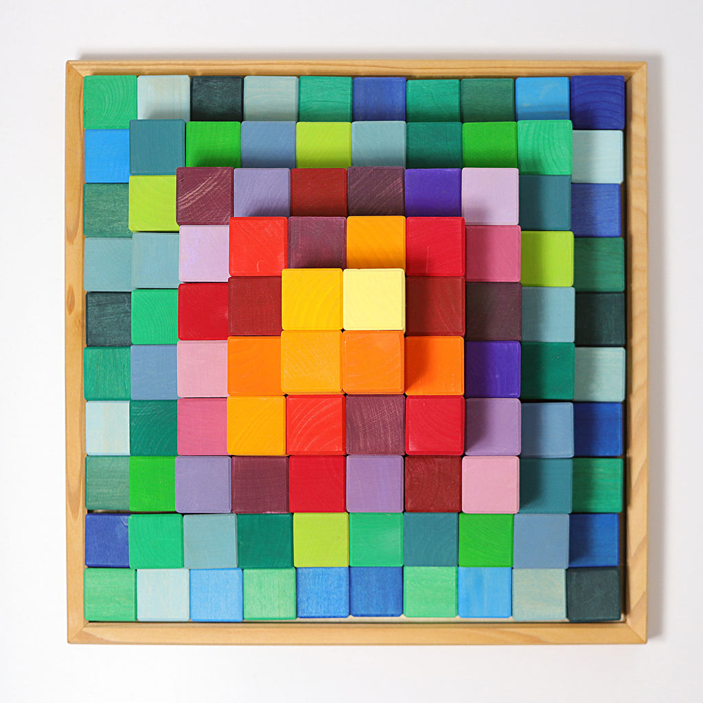 Large Stepped Pyramid (LSP)