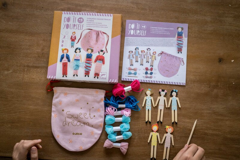 Contents of kit on a table.