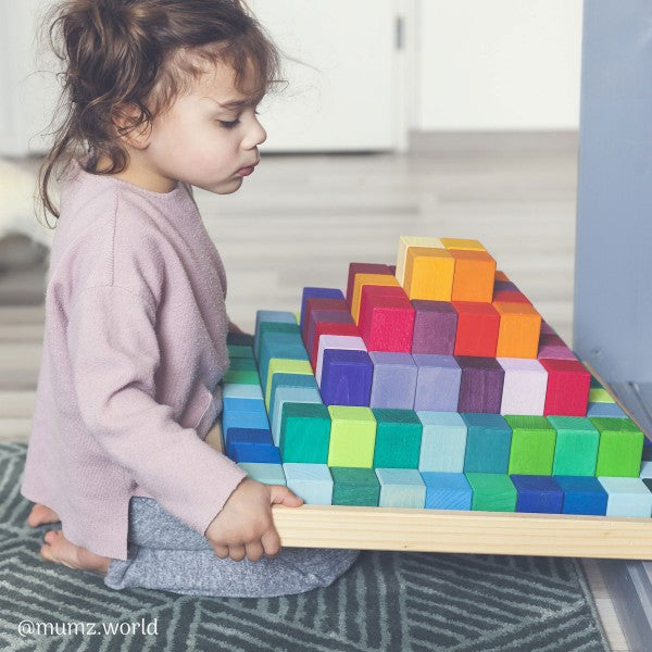 Large Stepped Pyramid (LSP)