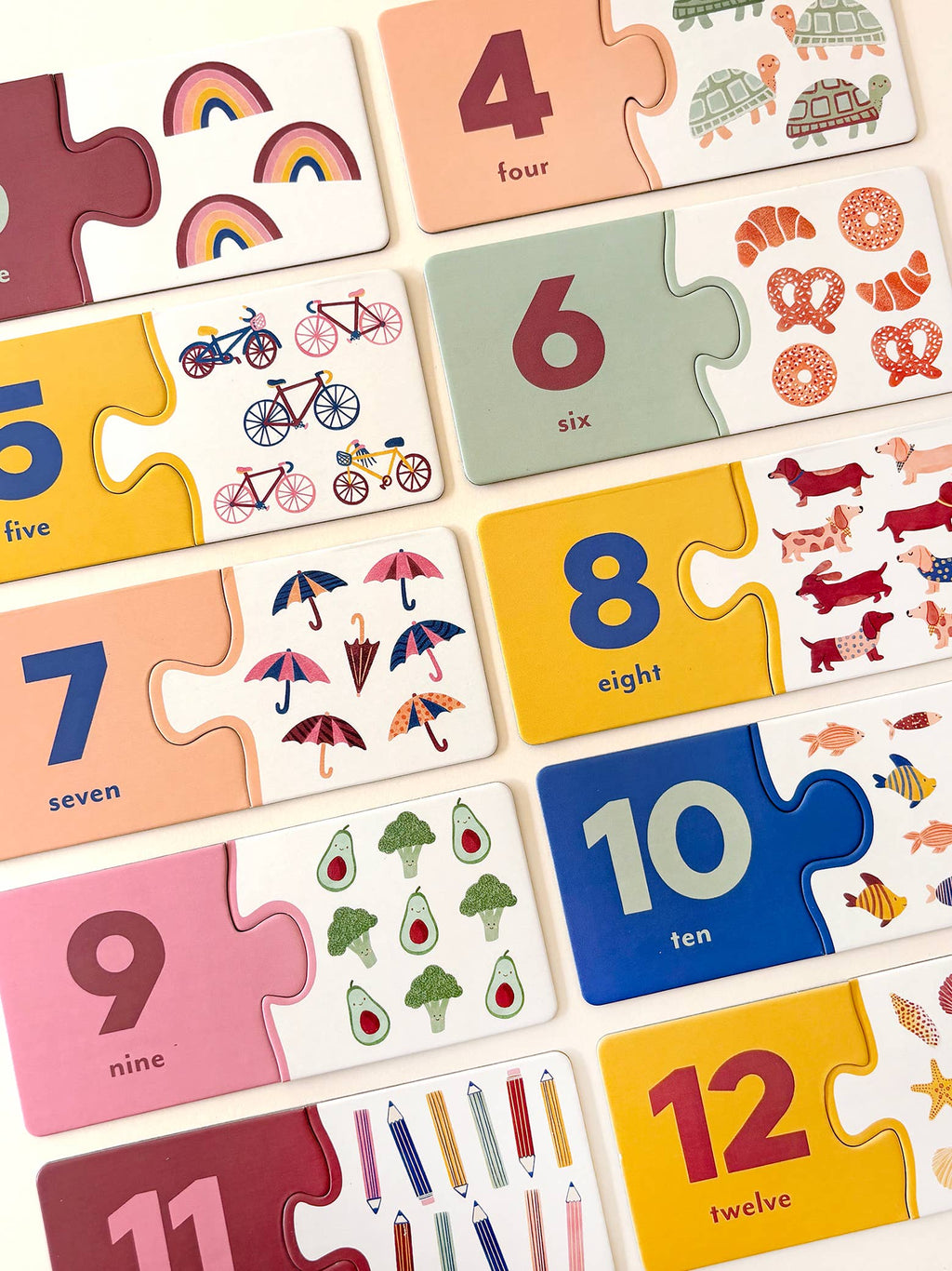 Set of colorful number puzzles for learning numbers.