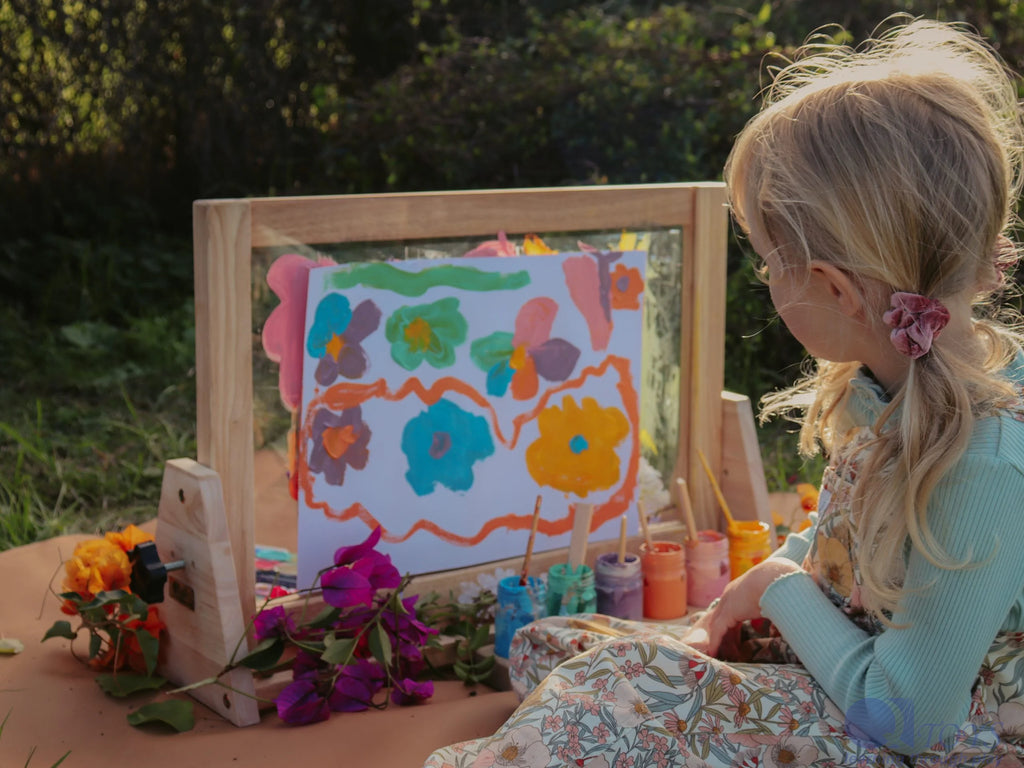 QToys | 4 in 1 Table Easel